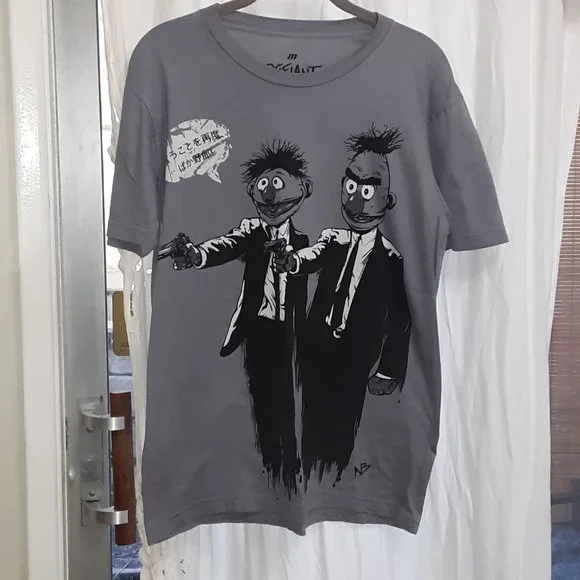 Defiant Bert and Ernie Pulp Fiction T-shirt MINT - Picture 3 of 5